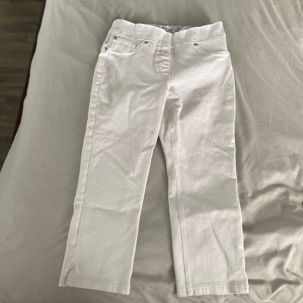 NYGARD White Jeans